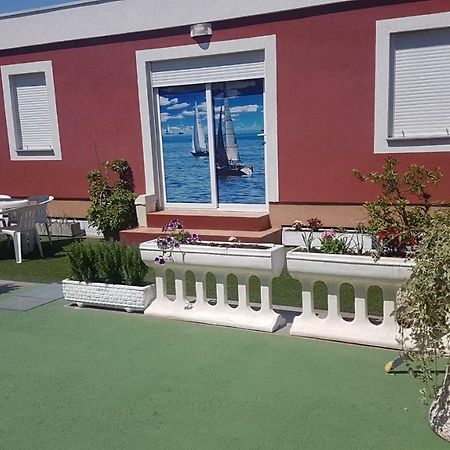 Apartmani Stobrec スプリト エクステリア 写真