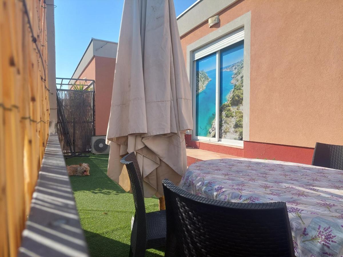 Apartmani Stobrec スプリト エクステリア 写真