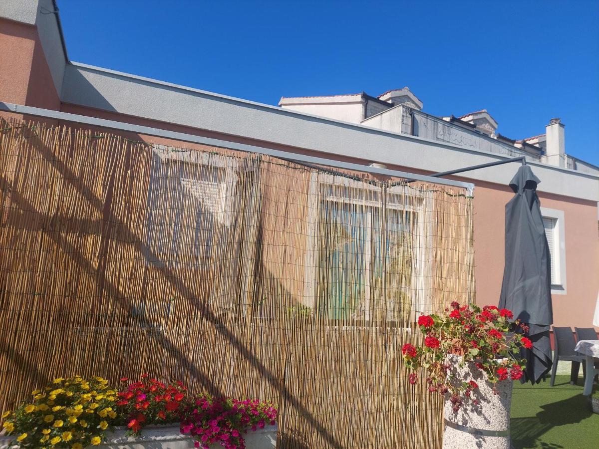Apartmani Stobrec スプリト エクステリア 写真