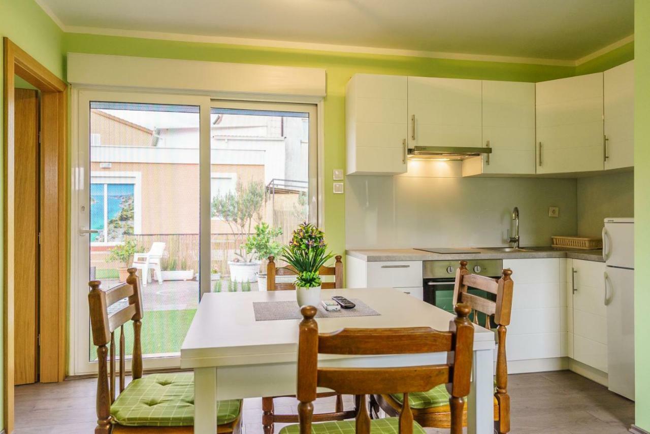 Apartmani Stobrec スプリト エクステリア 写真