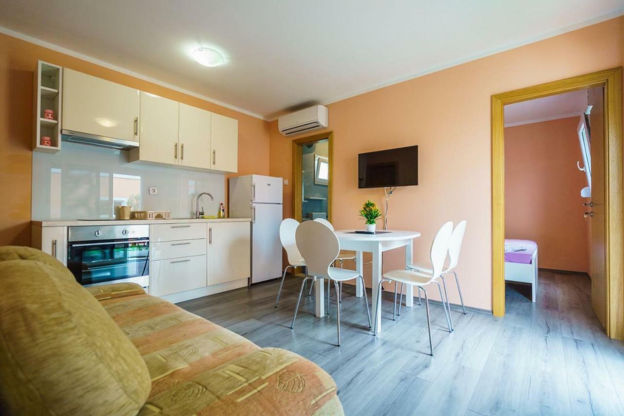 Apartmani Stobrec スプリト エクステリア 写真