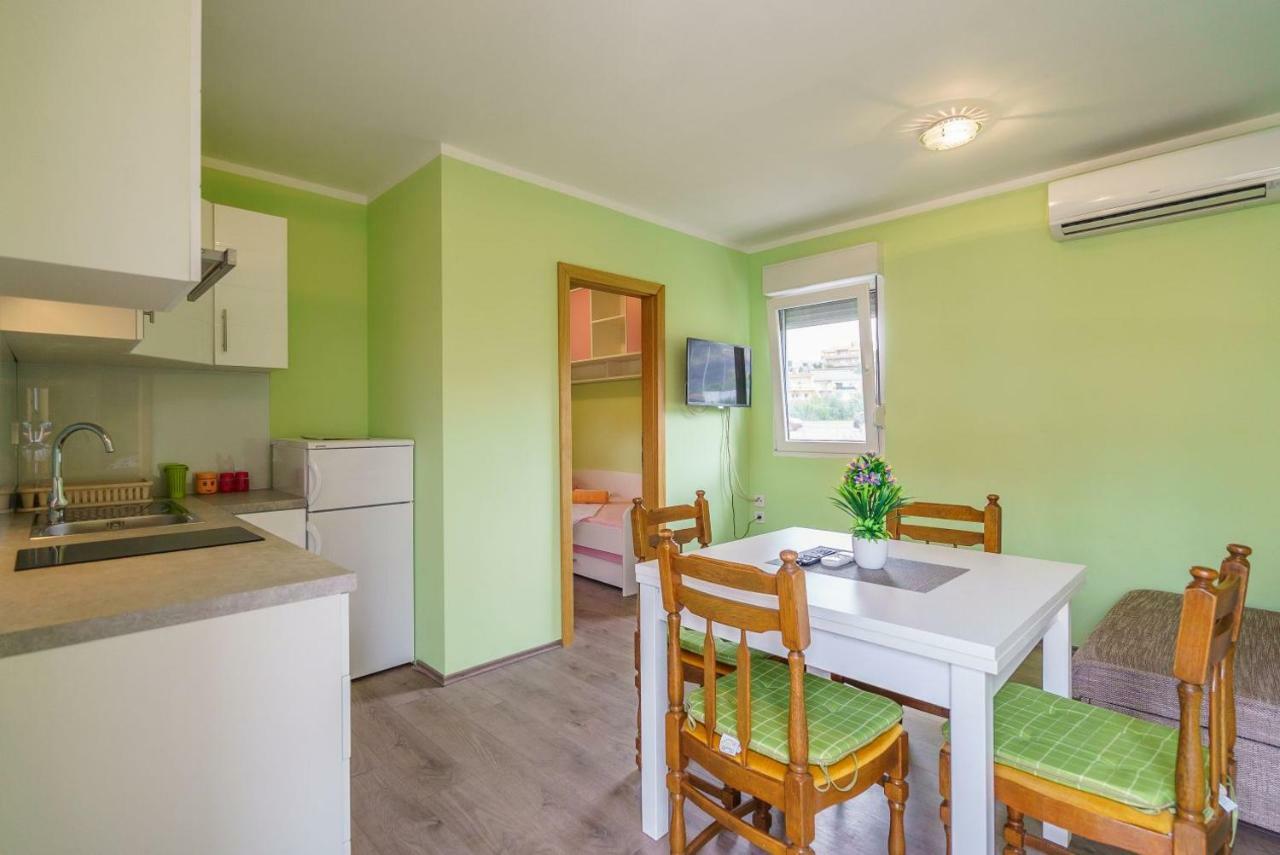 Apartmani Stobrec スプリト エクステリア 写真