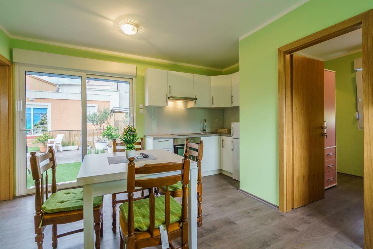 Apartmani Stobrec スプリト エクステリア 写真