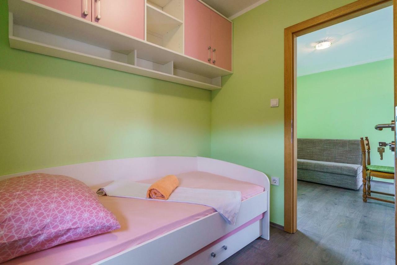 Apartmani Stobrec スプリト エクステリア 写真