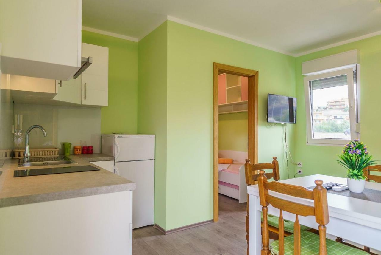 Apartmani Stobrec スプリト エクステリア 写真
