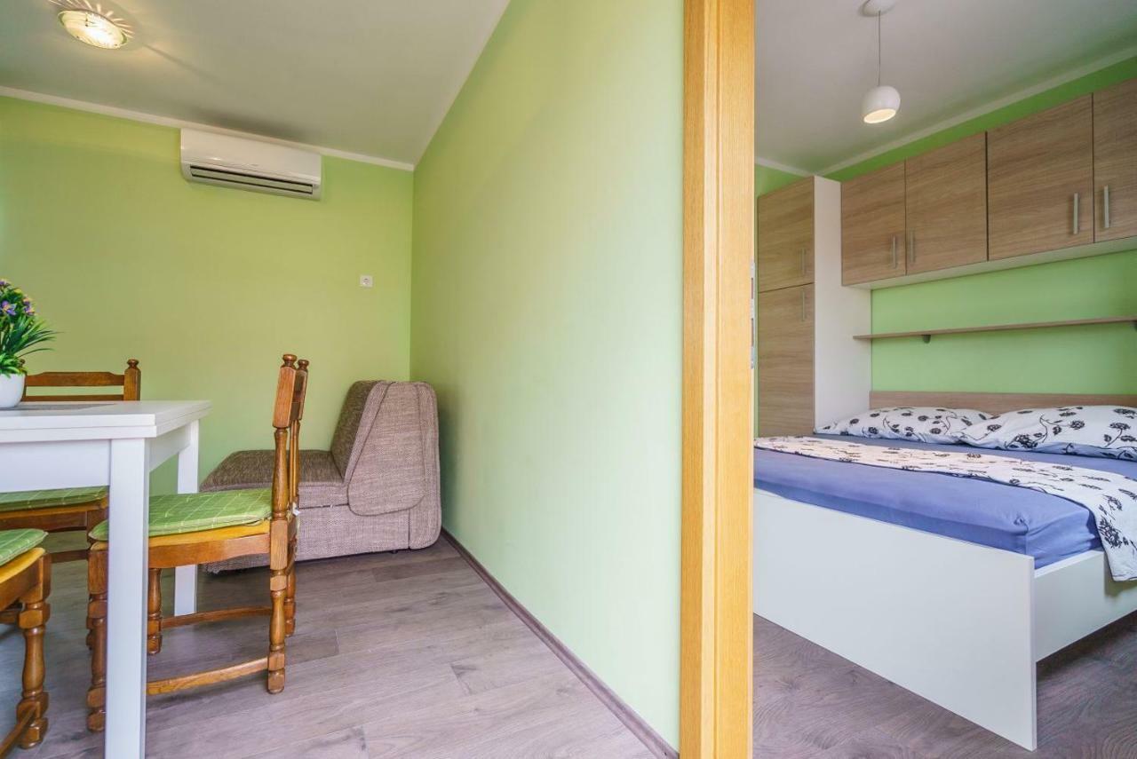 Apartmani Stobrec スプリト エクステリア 写真